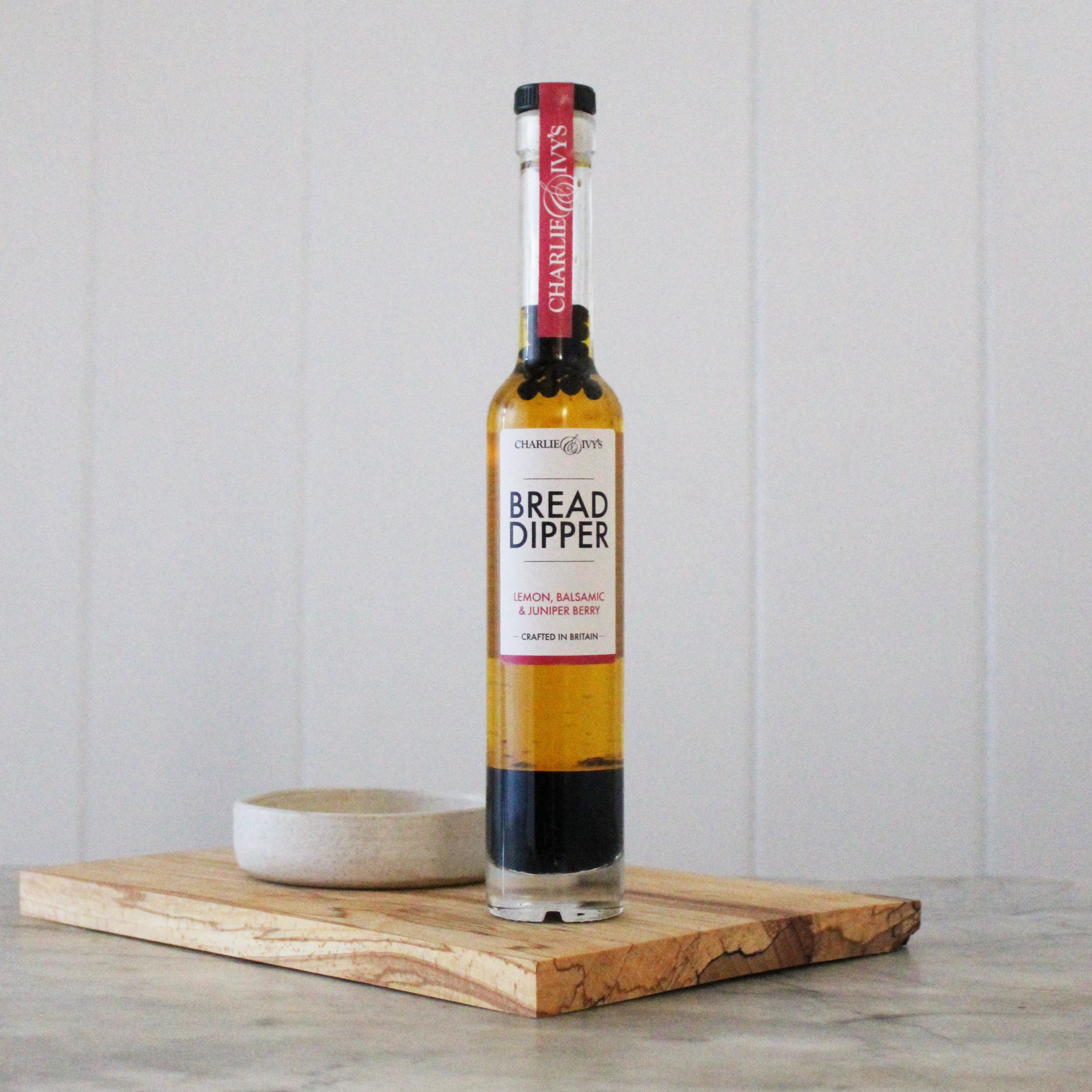 Charlie & Ivy's Lemon, Balsamic & Juniper Berry Bread Dipper